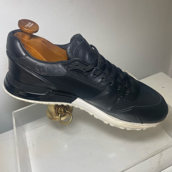 Louis Vuitton black monogram canvas and mesh run away lace up snesrkers sz 9.5 - Picture 5 of 16